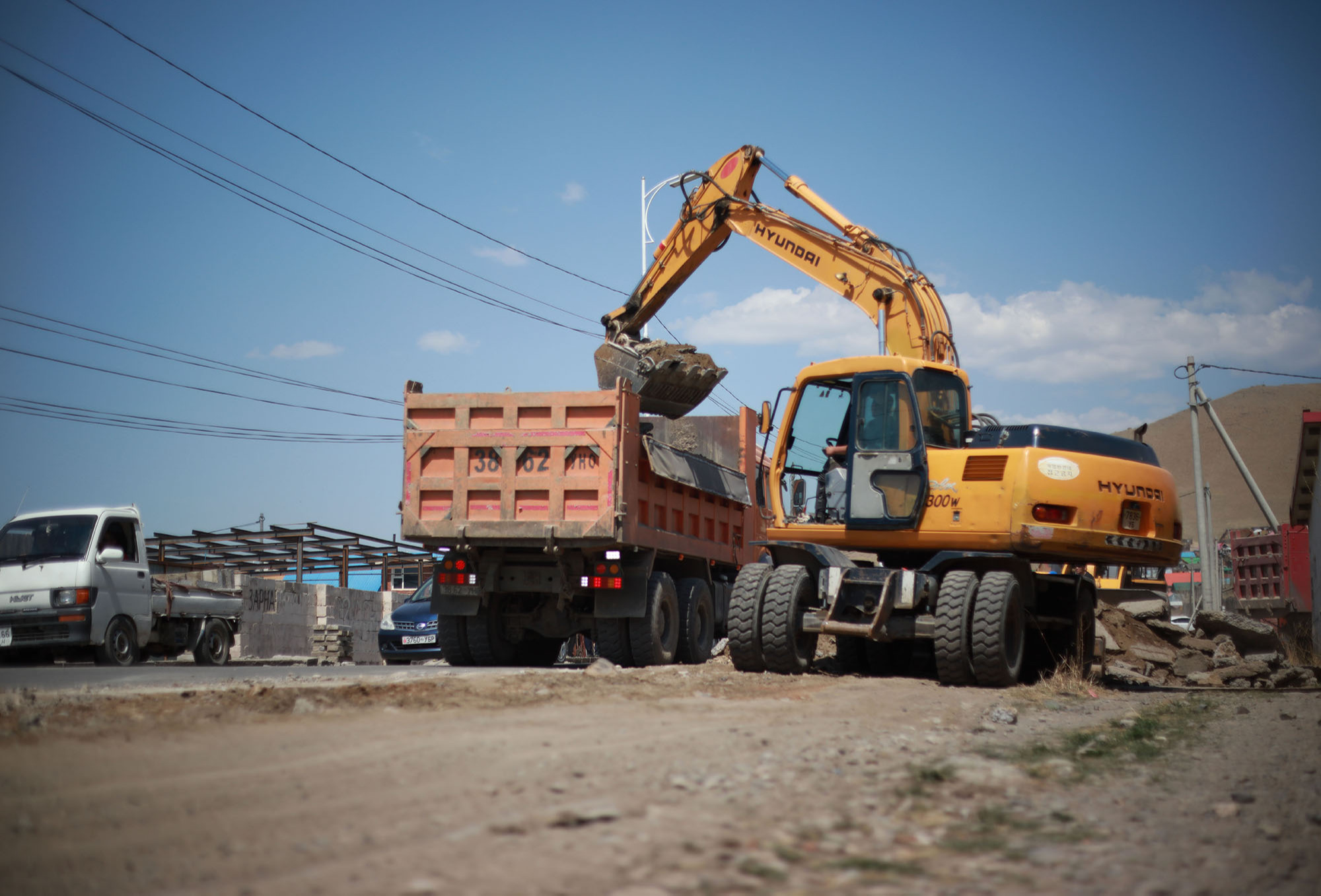 Нийслэлийн хэмжээнд 2026 онд нийт 53.74 км авто замыг шинээр тавина